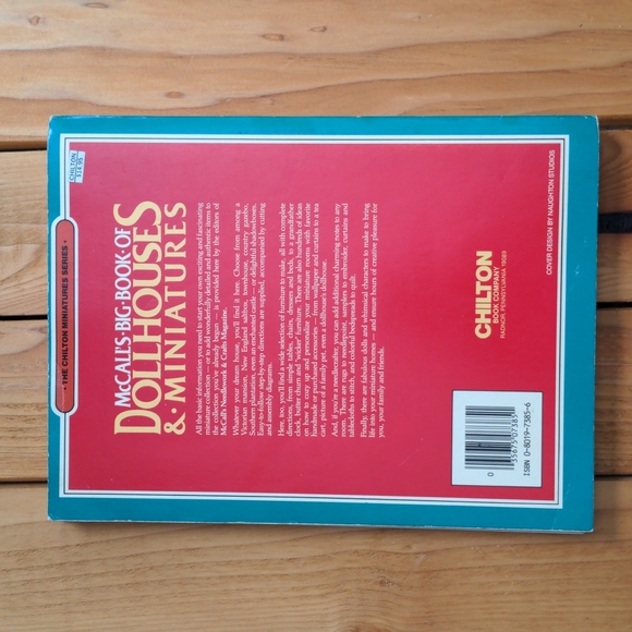 McCalls Big Book of Dollhouses & Miniatures - Picture 2 of 2